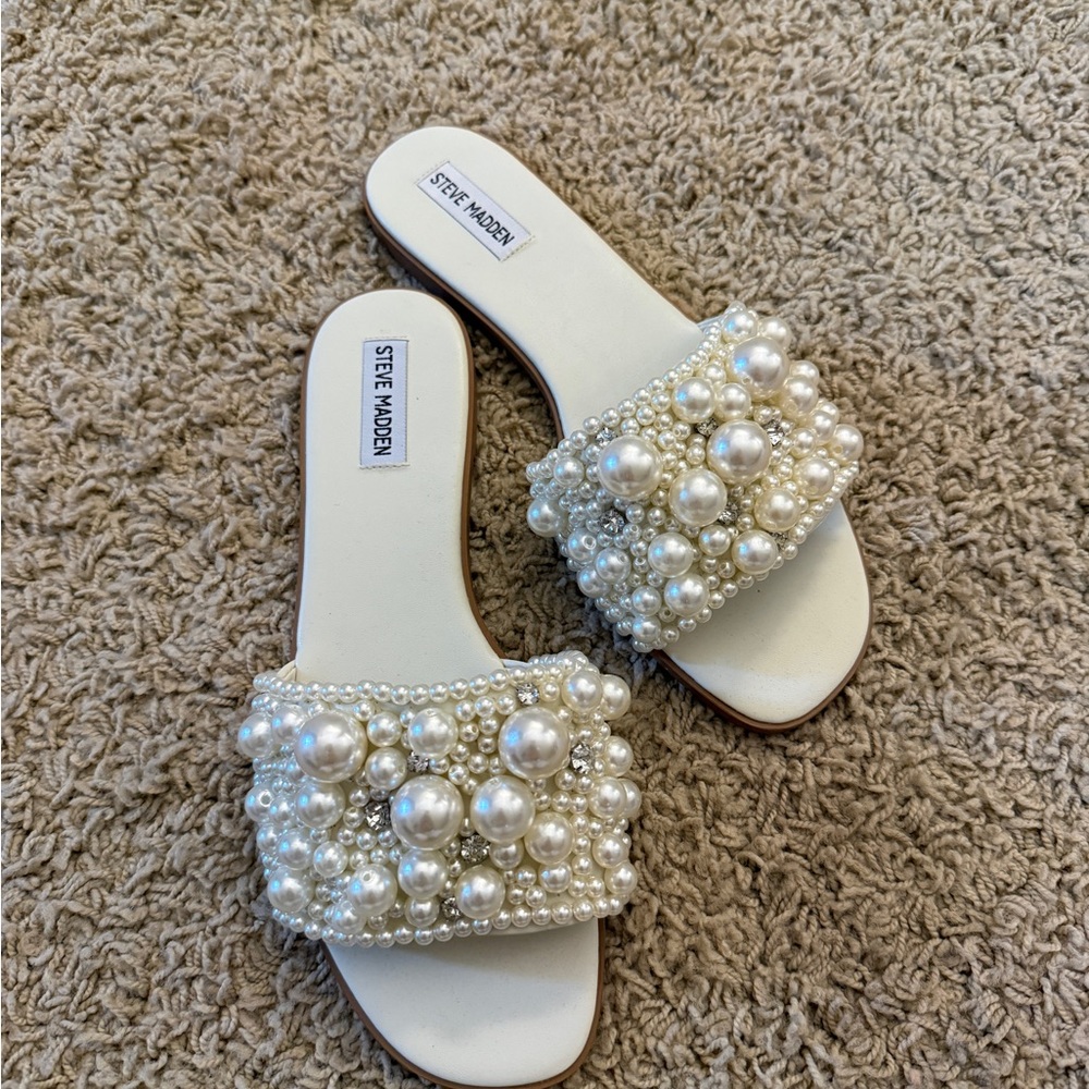 Steve Madden White Pearl-Embellished Slide Mules
